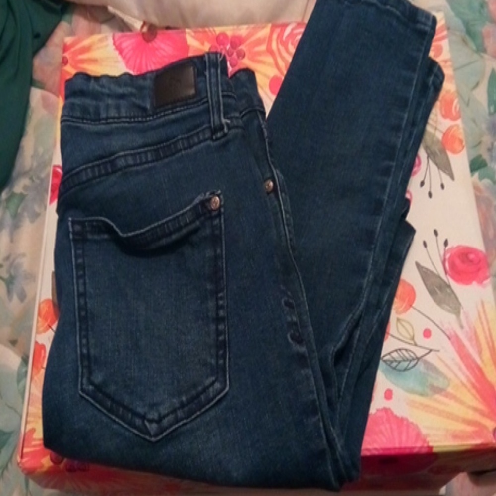 Jeans - Picture 2 of 2